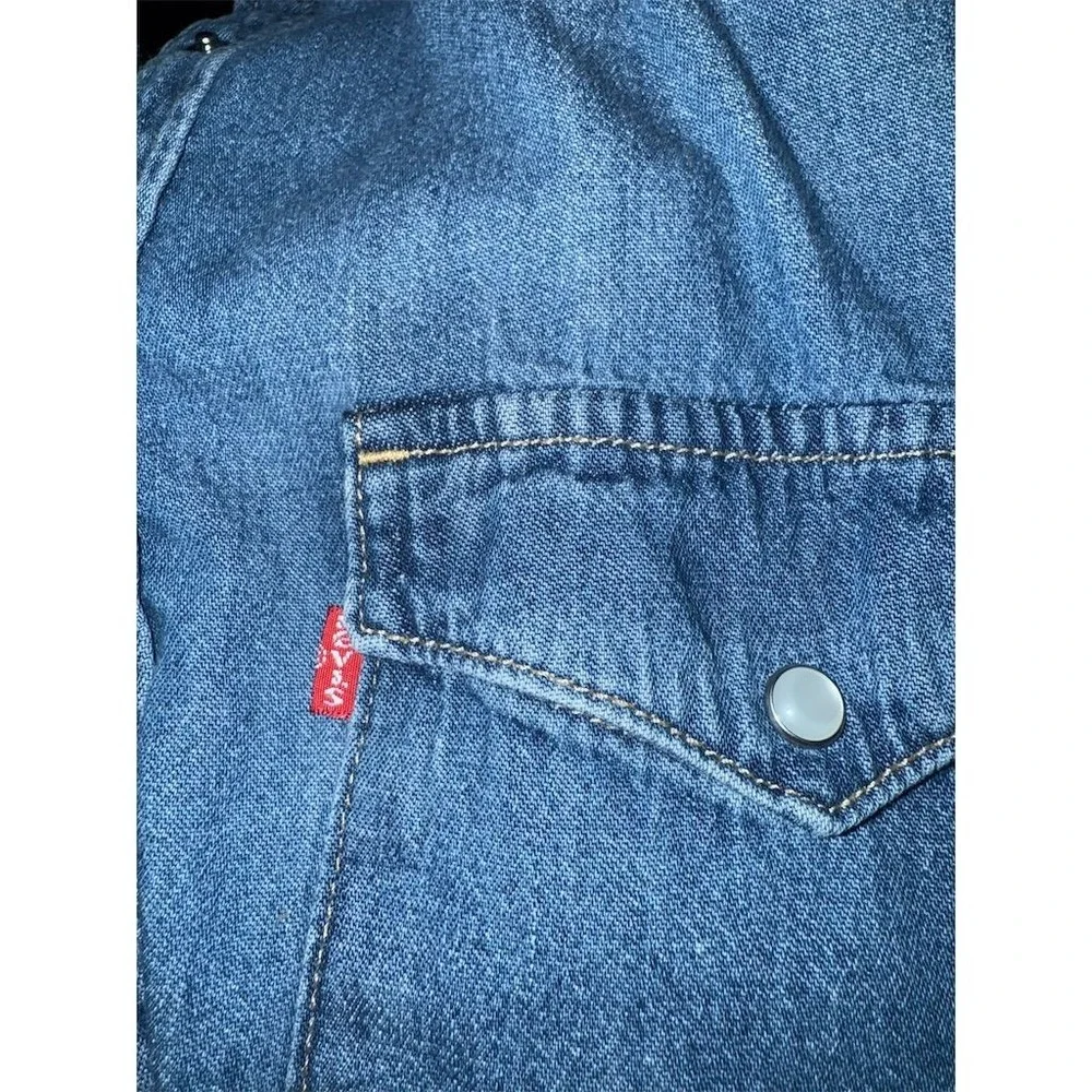 Vtg Levi's KID ROCK Women Denim Shirt‎ M Blue Graphic Pearl Snap up-cycled piece